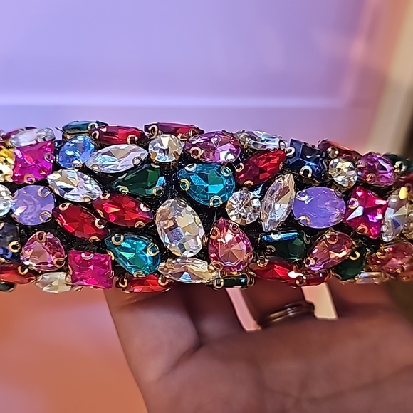 Gorgeous jeweled headband - Picture 5 of 11